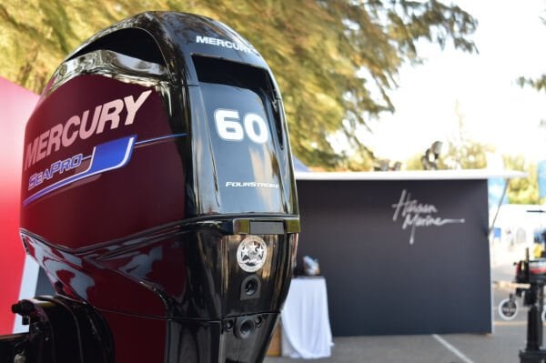 MERCURY F 60 ELPT EFI CT SEAPRO MARŞLI DİREKSİYONLU TRİMLİ DENİZ MOTORU
