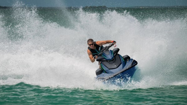 YAMAHA VX CRUISER HO 200HP